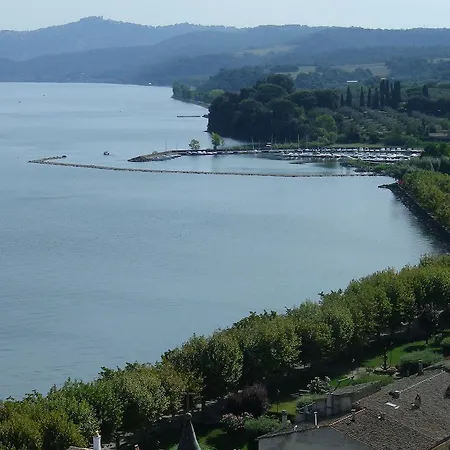 Bed & Breakfast La Toscana Marta