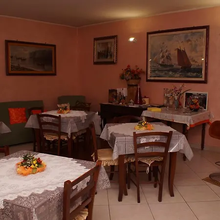 La Toscana Frühstückspension 3*